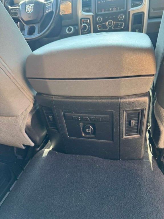 2015 RAM 1500 Image 14