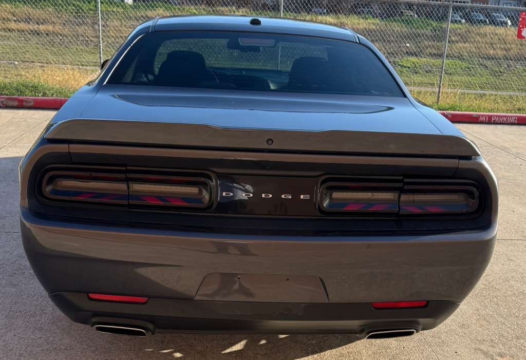 2019 Dodge Challenger Image 5