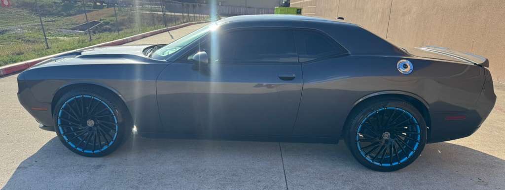2019 Dodge Challenger Image 6