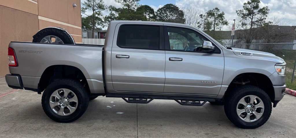 2022 RAM 1500 Image 8