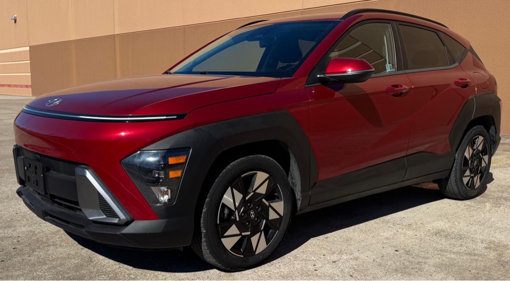 2024 Hyundai Kona Image 2