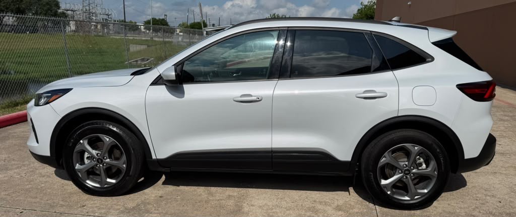 2025 Ford Escape Image 8