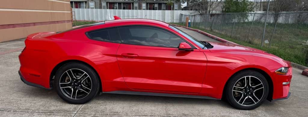 2020 Ford Mustang Image 8