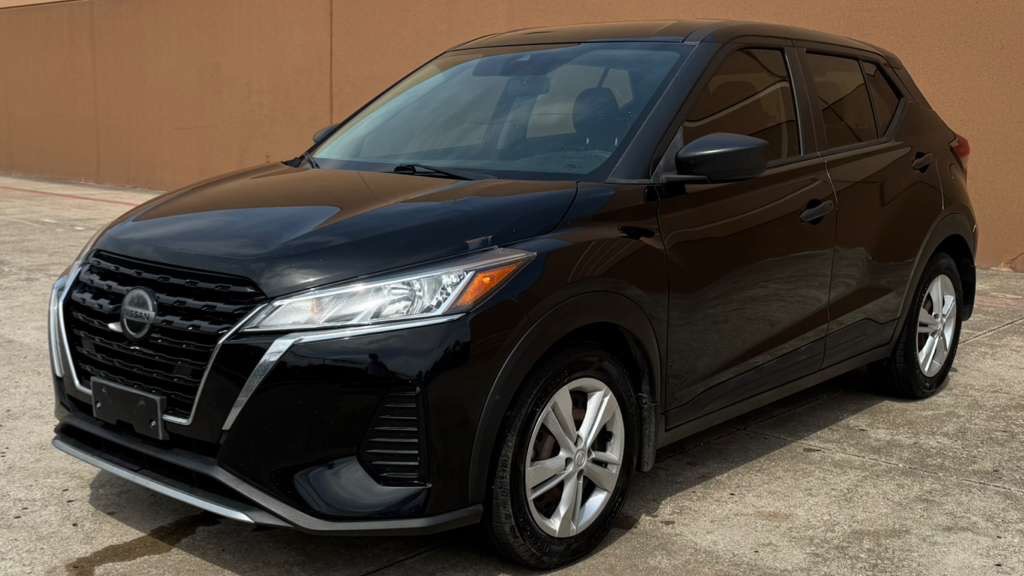 2021 Nissan Kicks Image 2