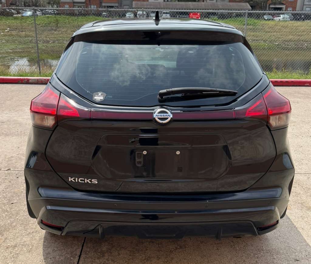 2021 Nissan Kicks Image 8