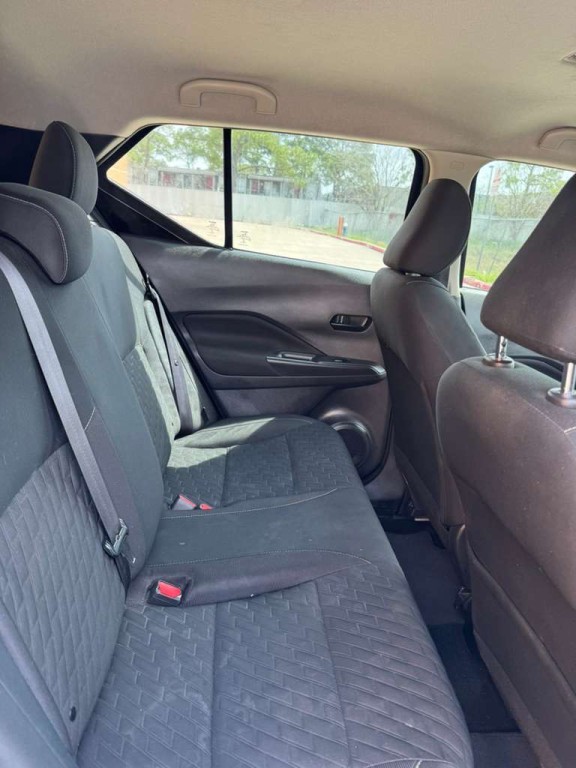 2021 Nissan Kicks Image 11
