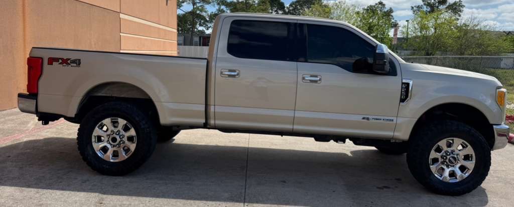 2017 Ford F-250 Image 8