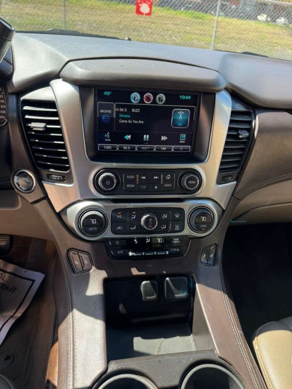 2015 Chevrolet Tahoe Image 17