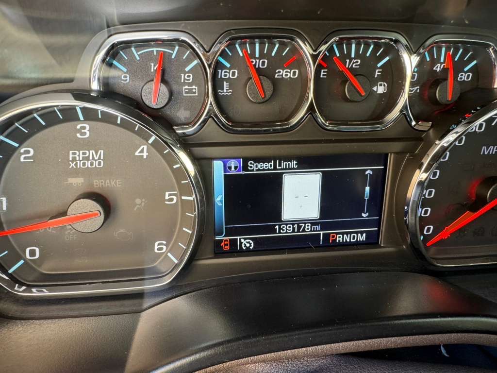 2015 Chevrolet Tahoe Image 19