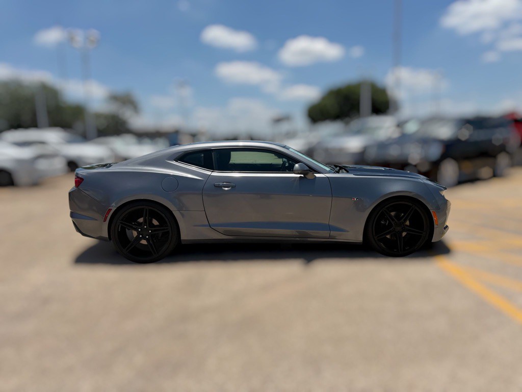2021 Chevrolet Camaro Image 8