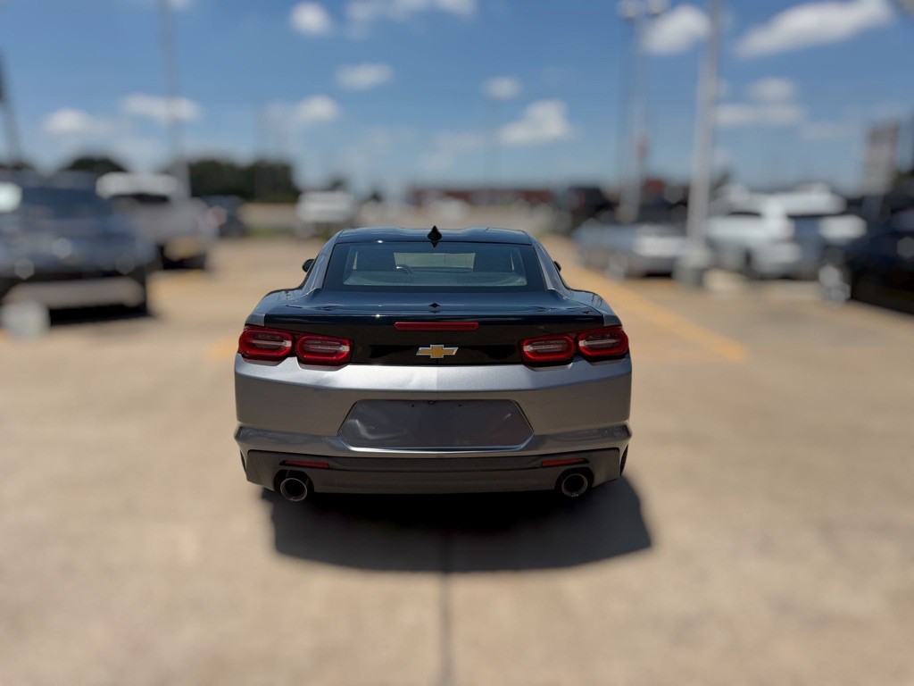2021 Chevrolet Camaro Image 10