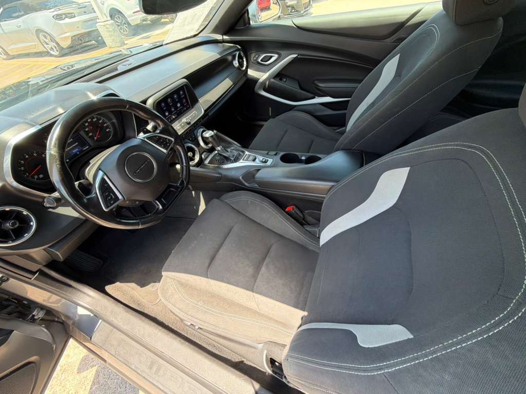2021 Chevrolet Camaro Image 16