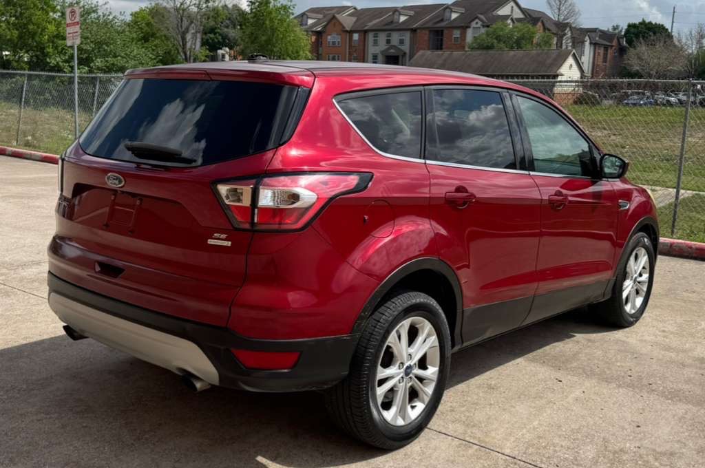 2017 Ford Escape Image 3