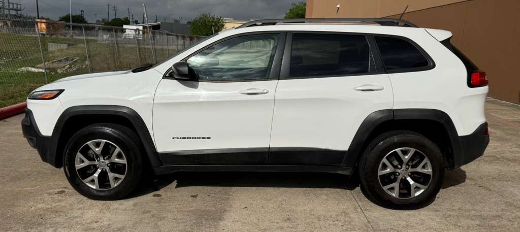 2015 Jeep Cherokee Image 7