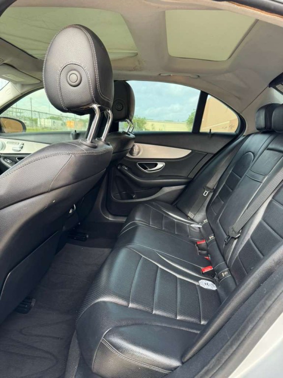 2015 Mercedes-Benz C-Class Image 11