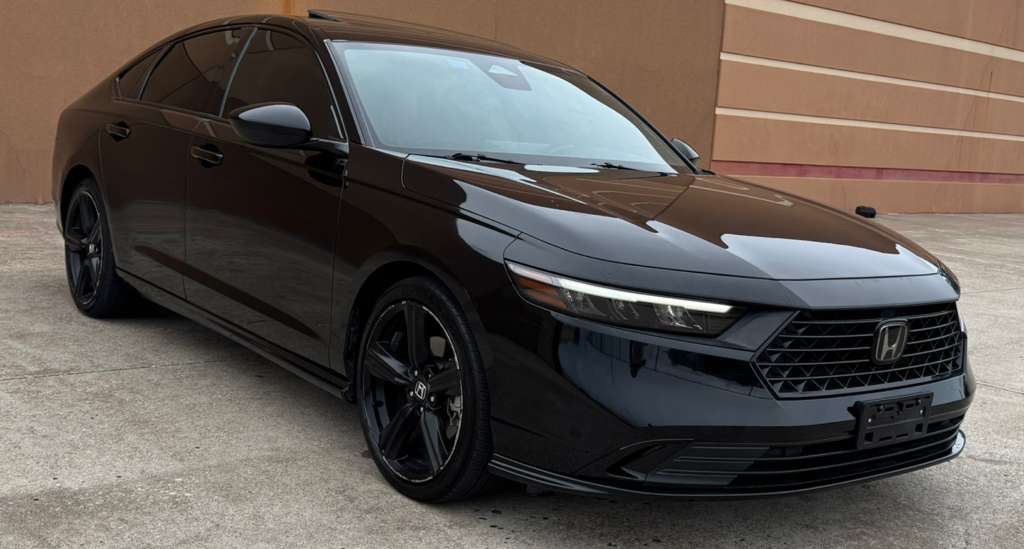 2023 Honda Accord Image 1