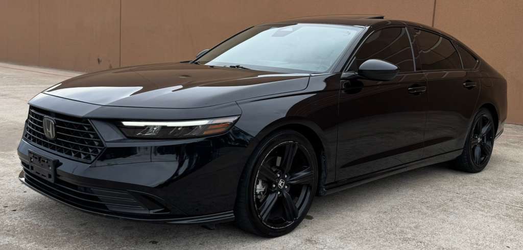 2023 Honda Accord Image 2