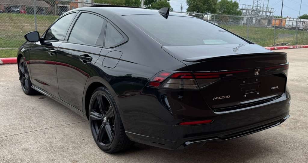 2023 Honda Accord Image 4