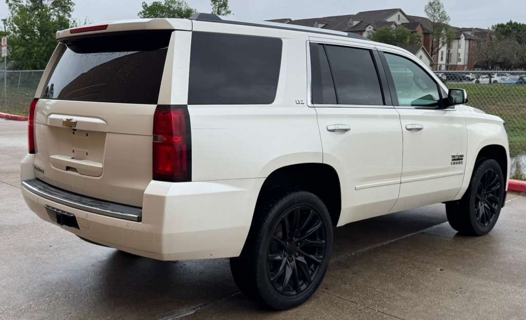 2015 Chevrolet Tahoe Image 4