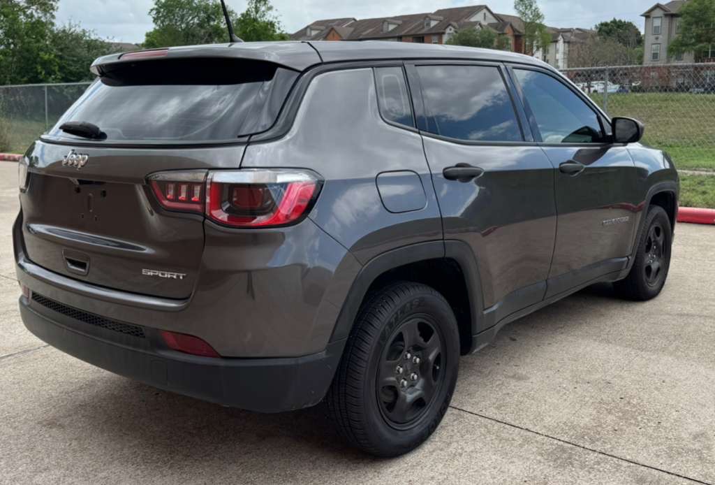 2018 Jeep Compass Image 4