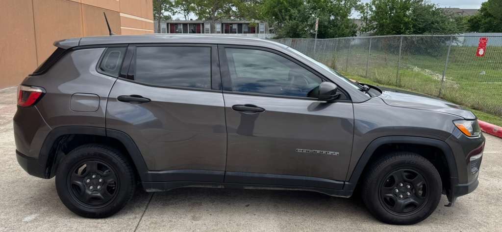 2018 Jeep Compass Image 8
