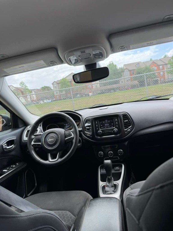 2018 Jeep Compass Image 13