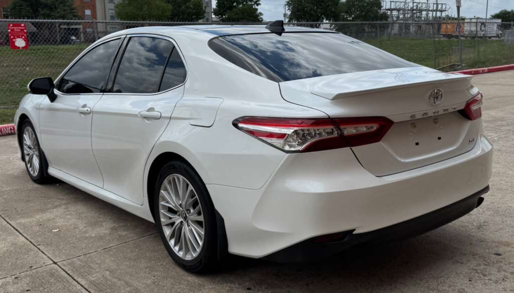 2020 Toyota Camry Image 4