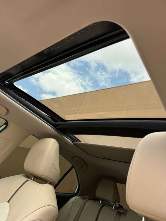 2020 Toyota Camry Image 13