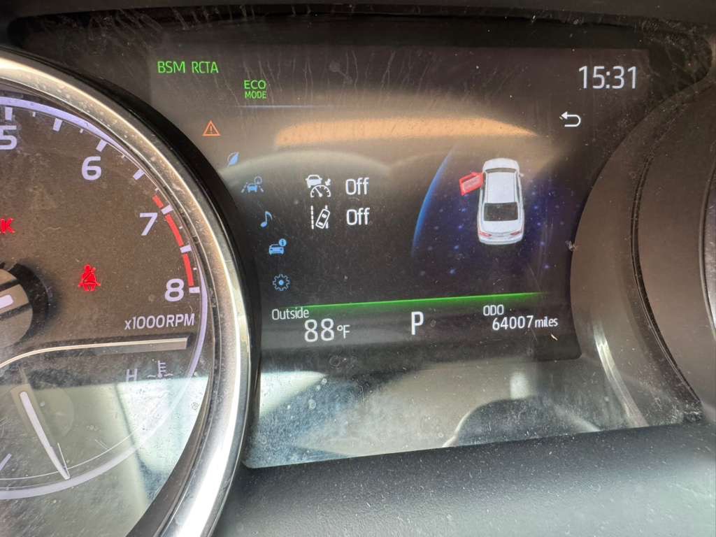 2020 Toyota Camry Image 16