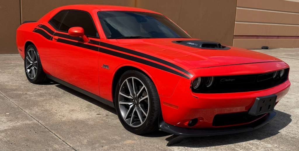 2020 Dodge Challenger Image 1