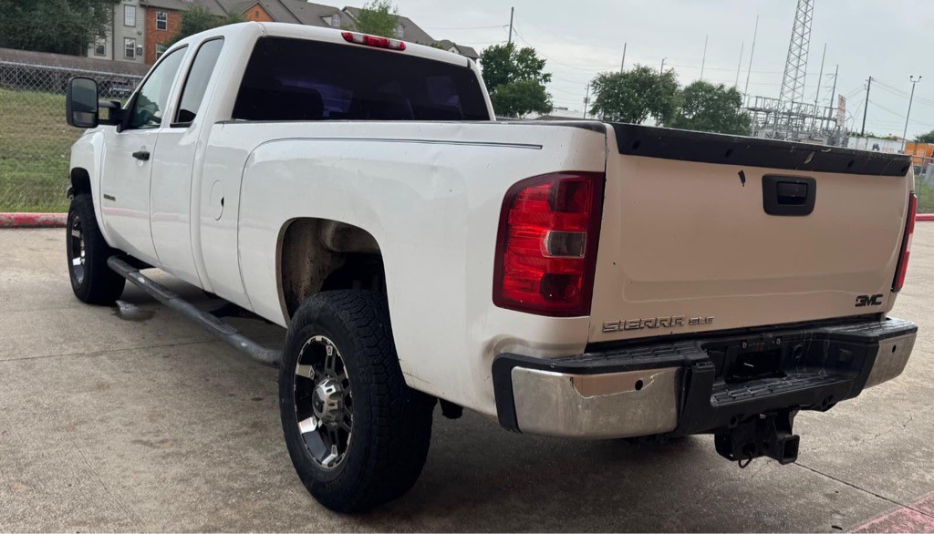 2012 Chevrolet Silverado 1500 Image 3