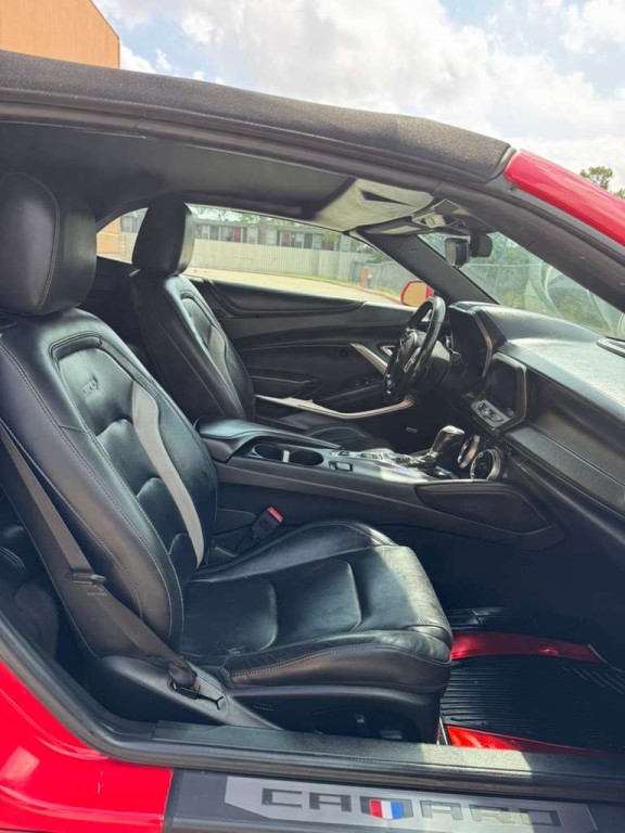 2019 Chevrolet Camaro Image 11