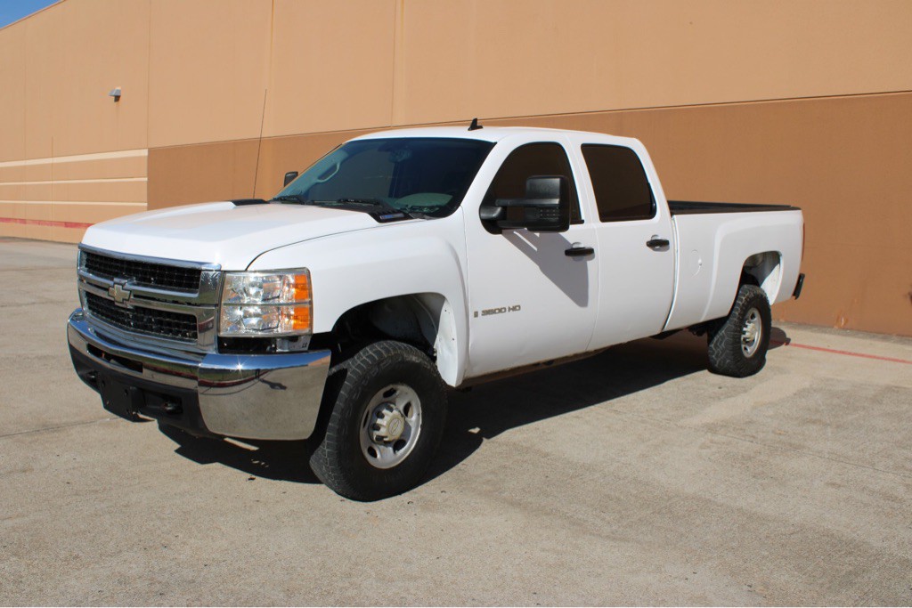 2009 Chevrolet Silverado 1500 Image 2