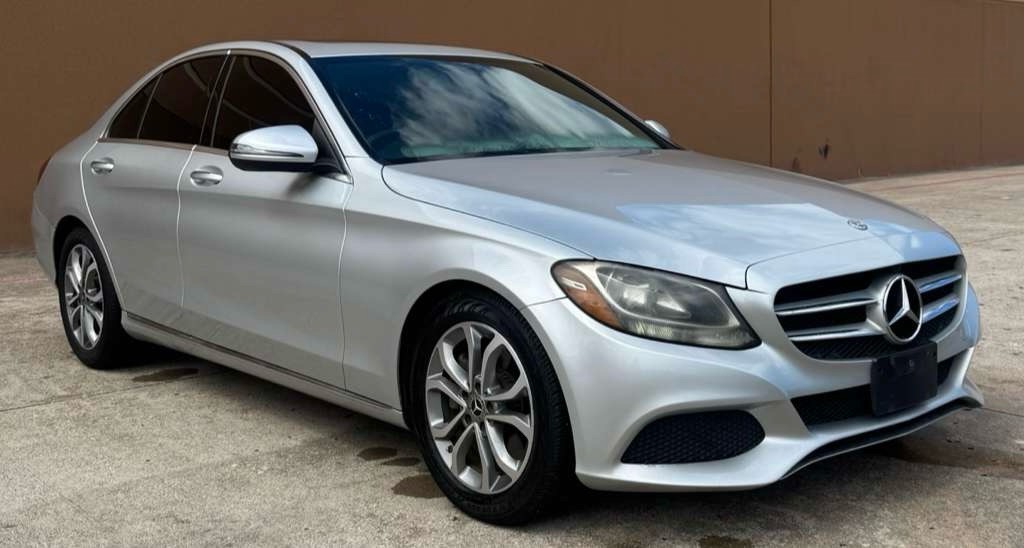 2018 Mercedes-Benz C-Class Image 1