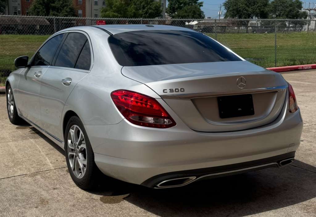 2018 Mercedes-Benz C-Class Image 4