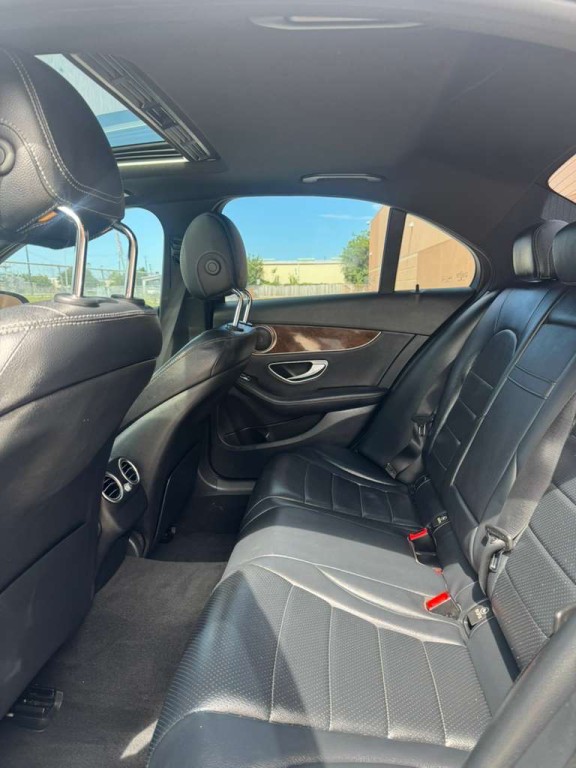 2018 Mercedes-Benz C-Class Image 10