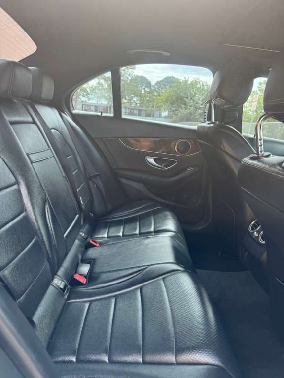 2018 Mercedes-Benz C-Class Image 11