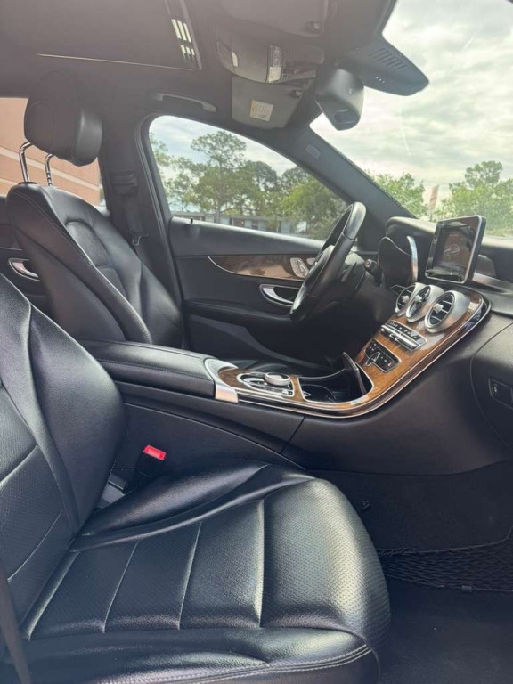 2018 Mercedes-Benz C-Class Image 12