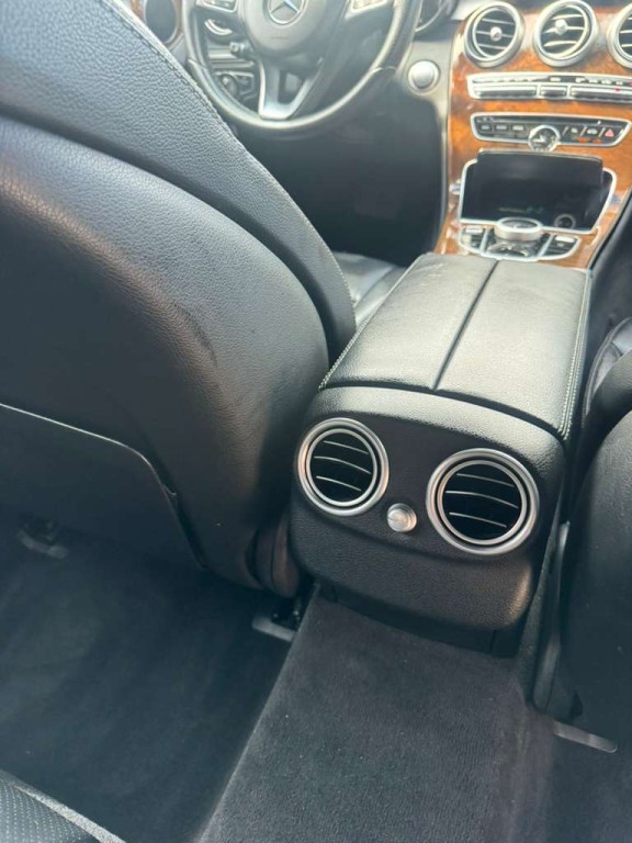 2018 Mercedes-Benz C-Class Image 15