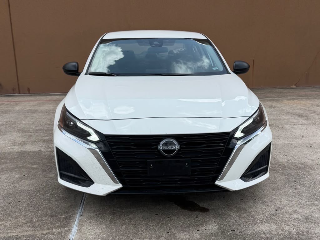 2025 Nissan Altima Image 5
