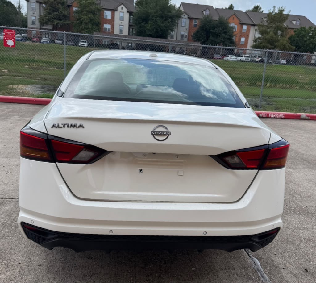 2025 Nissan Altima Image 6
