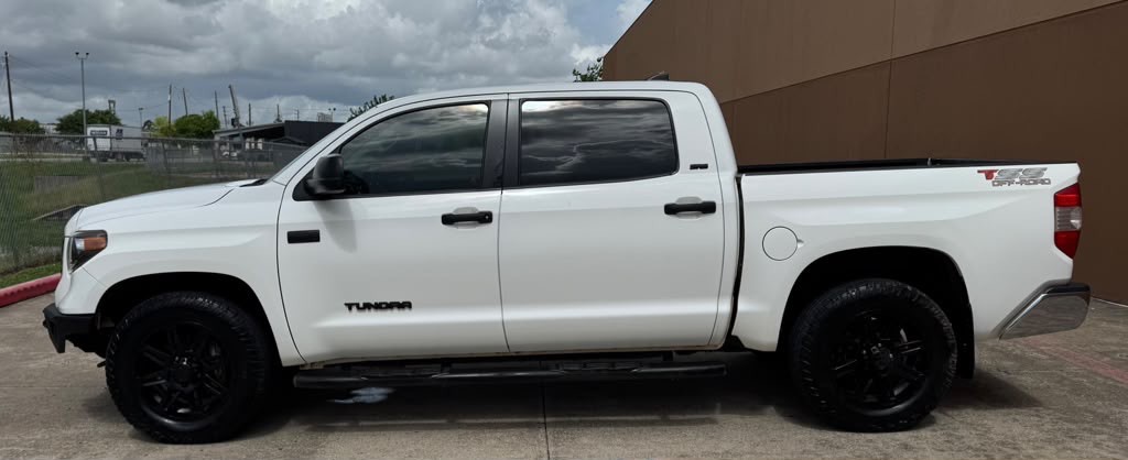 2020 Toyota Tundra Image 8
