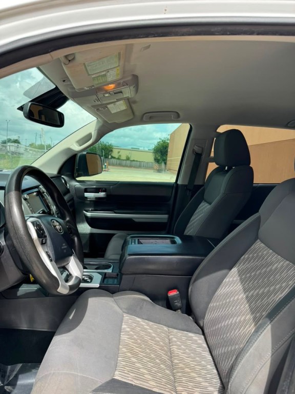 2020 Toyota Tundra Image 9