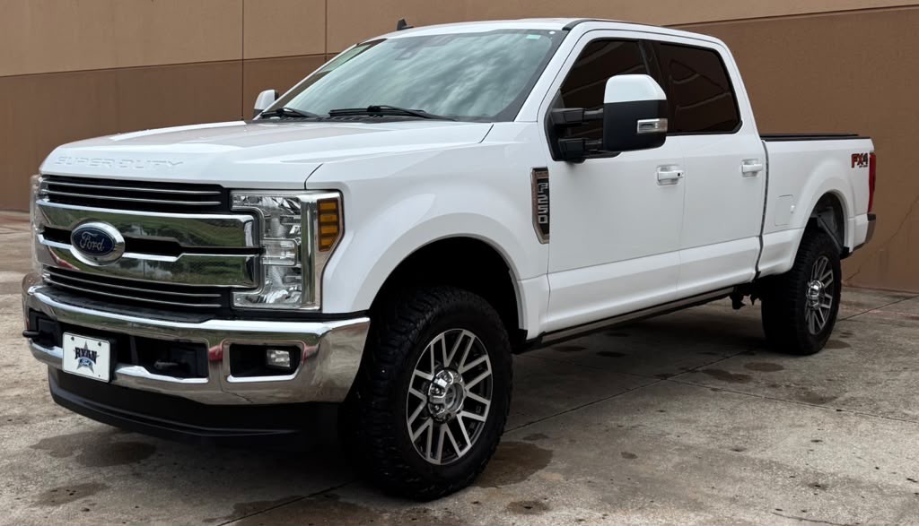 2019 Ford F-250 Image 2
