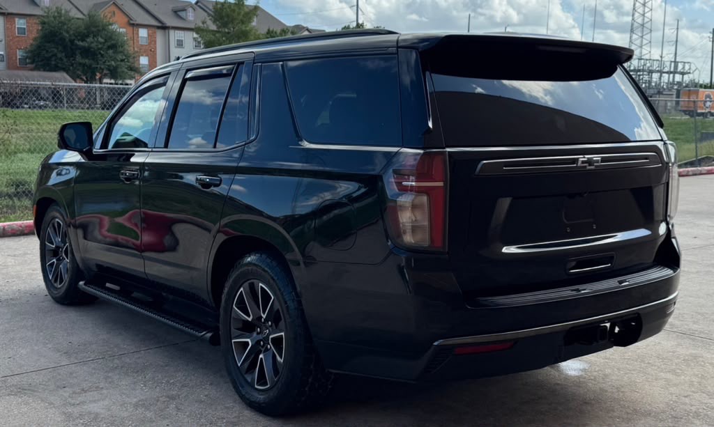 2022 Chevrolet Tahoe Image 3