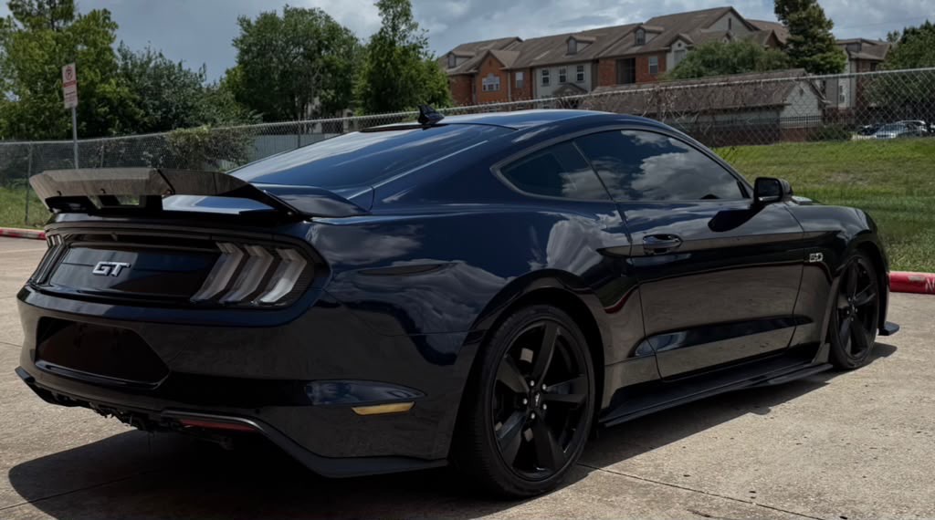 2021 Ford Mustang Image 4