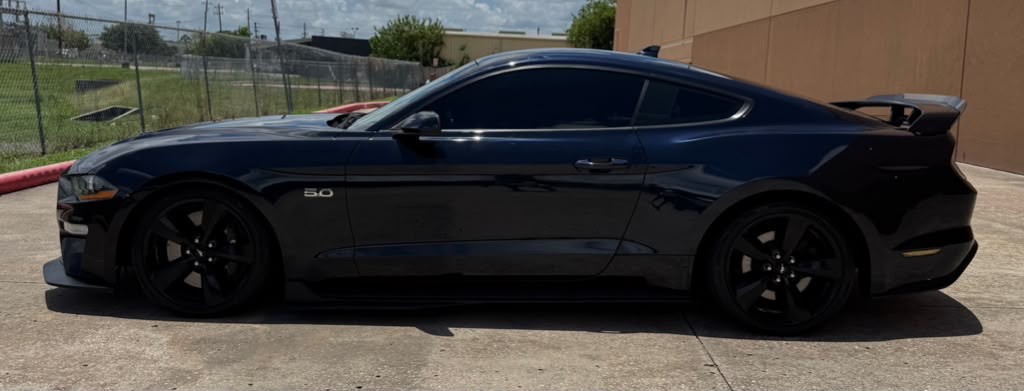 2021 Ford Mustang Image 8