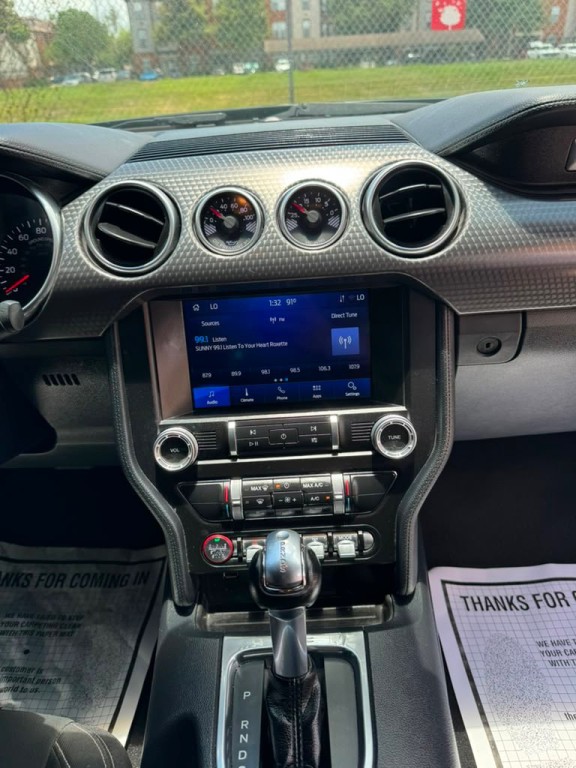 2021 Ford Mustang Image 14
