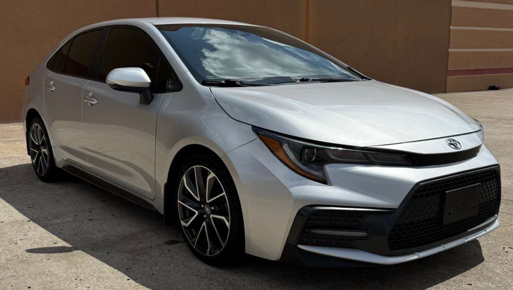 2020 Toyota Corolla Image 1