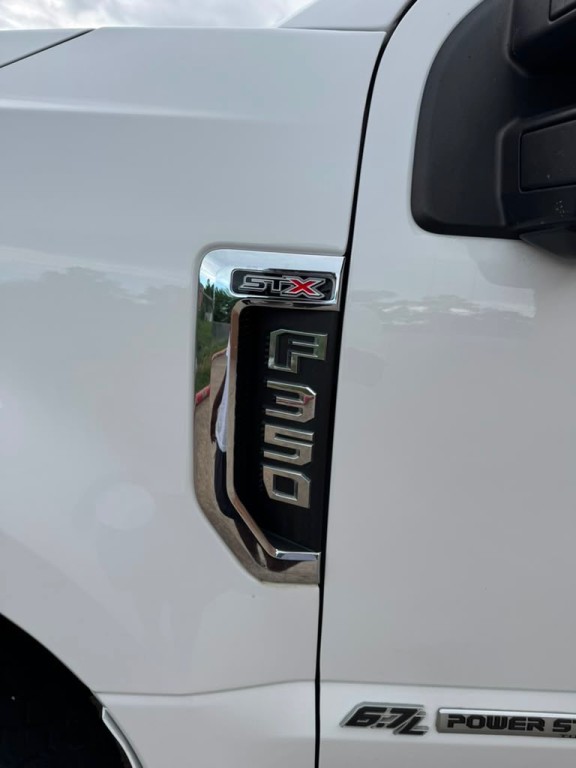 2019 Ford F-350 Image 9